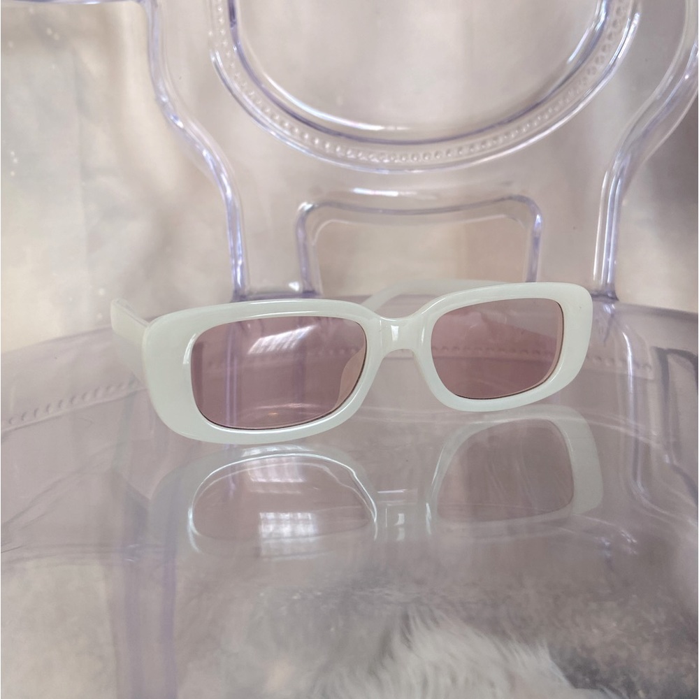White Hazy Dark Lenses Glasses